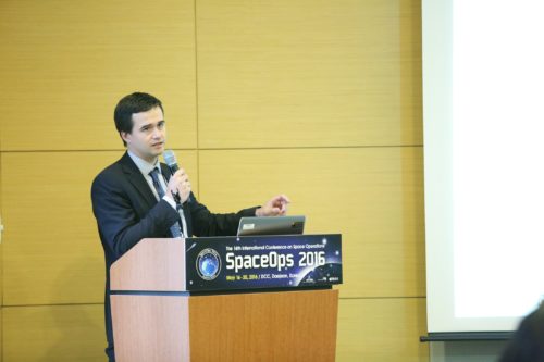 Aitor Conde speaking at the Cubesat Space Operations Student Workshop in Daejeon, South Korea 