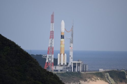 H-2B rocket ready for launch - Photo credit: MHI